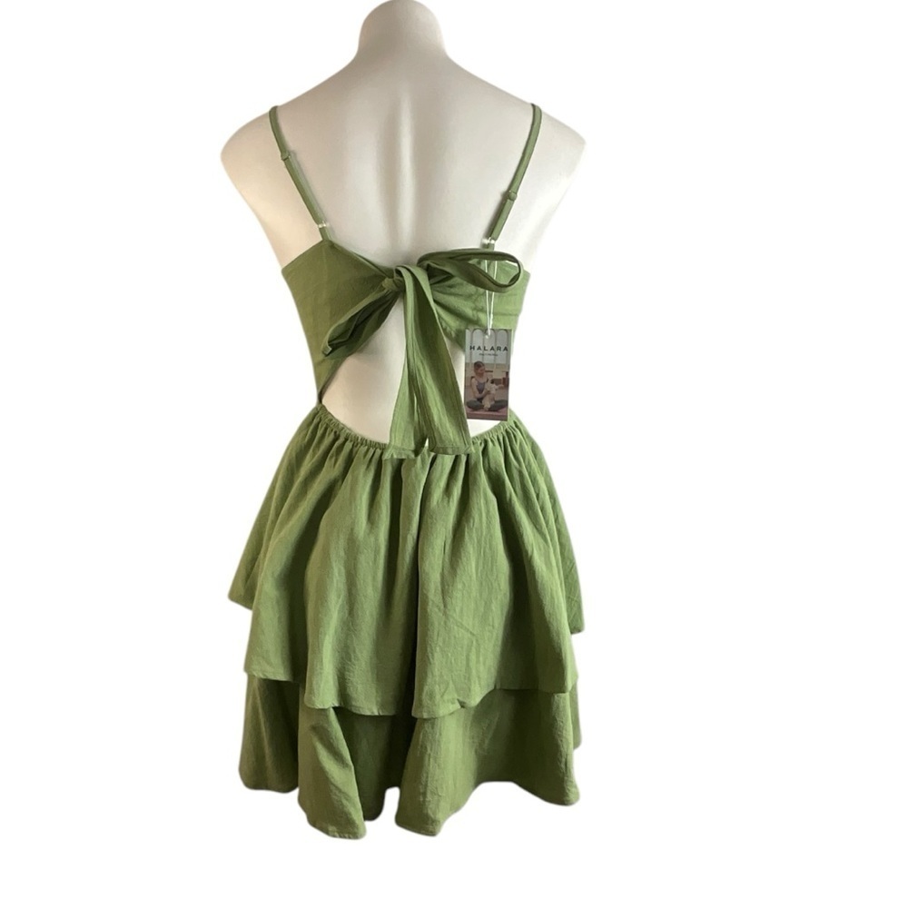 Halara Backless Adjustable Straps Green Sleeveles… - image 15